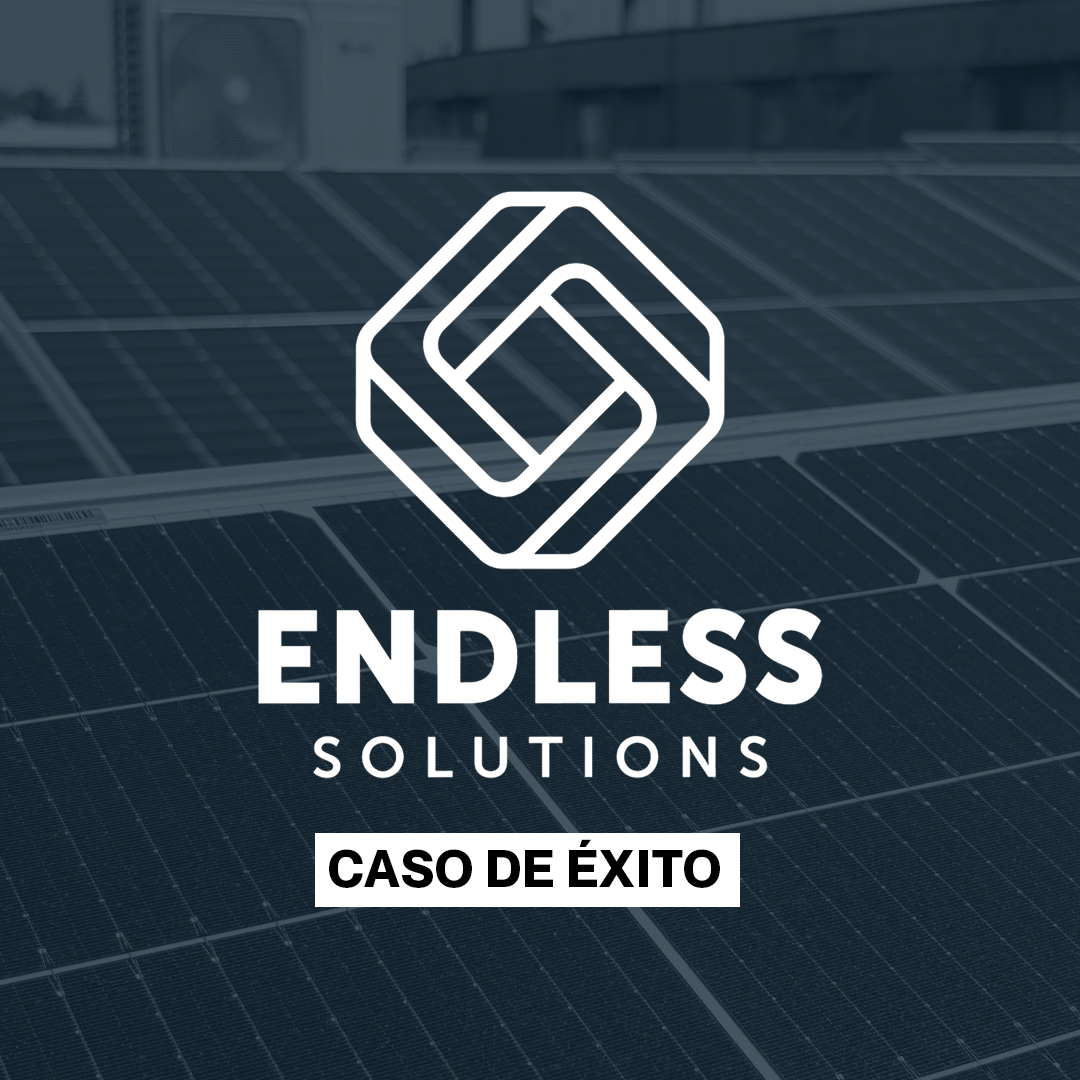 Ilustración profesional que muestra un chatbot con IA calificando leads para una empresa de energía solar.